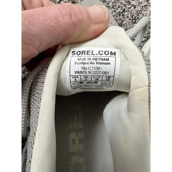 Sorel Kinetic lace sneaker women's size 5 - Picture 5 of 7